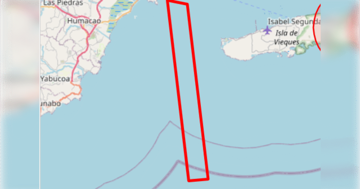 Map highlighting a designated area in the ocean near Puerto Rico and Vieques, showing geographical features and boundaries.
